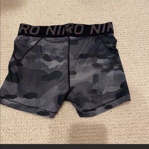 Nike pro 3 inch medium shorts
